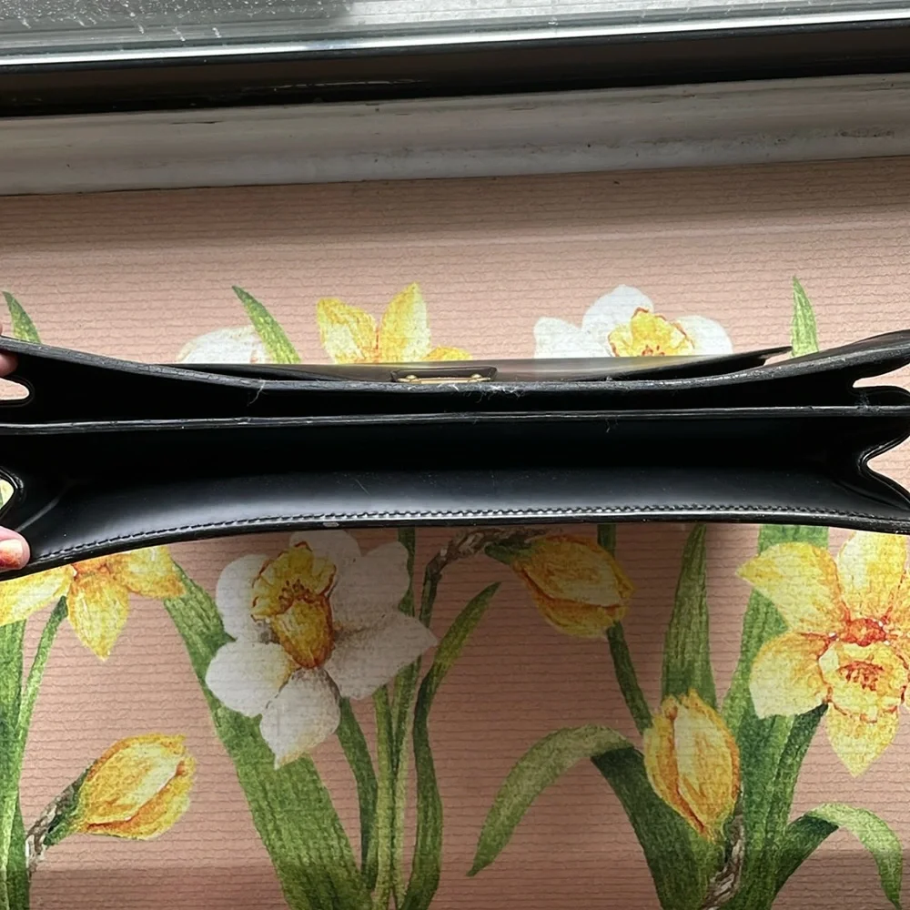 🚨LOUIS VUITTON🚨Black Epi Leather Serviette briefcase/business bag (minor wear)
